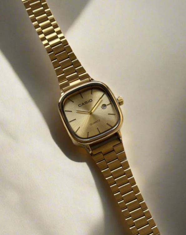Vintage Classic (Analog Watch)