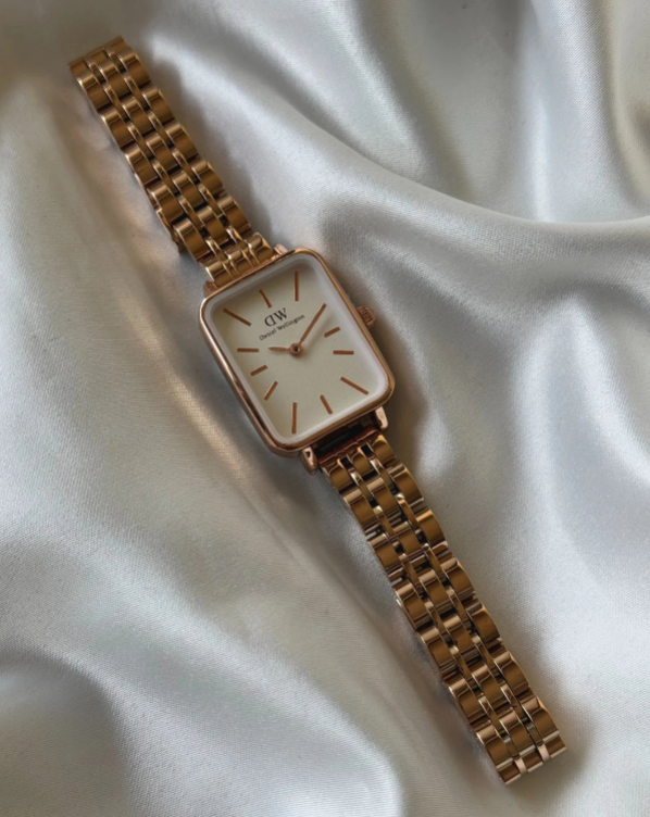 DW Quadro (Analog Watch)