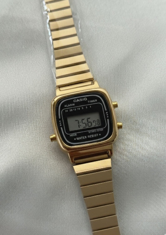 Vintage D124 Black Gold (Digital Watch)