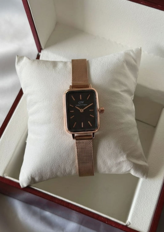 DW Quadro (Analog Watch)DW Quadro (Analog Watch)