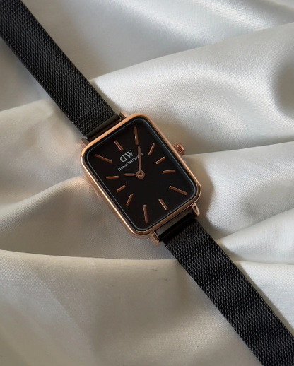 DW Quadro (Analog Watch)