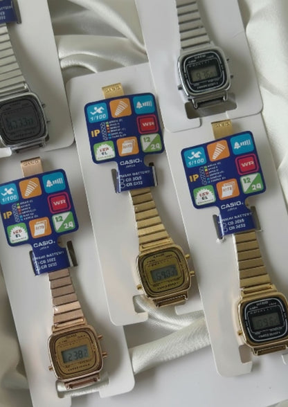 Vintage D124 (Digital Watch)