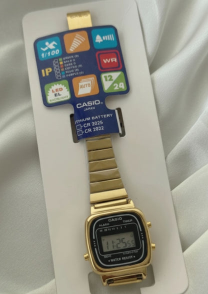 Vintage D124 (Digital Watch)