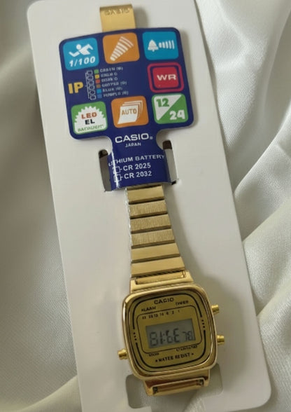 Vintage D124 Gold (Digital Watch)