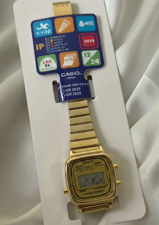Vintage D124 Gold (Digital Watch)