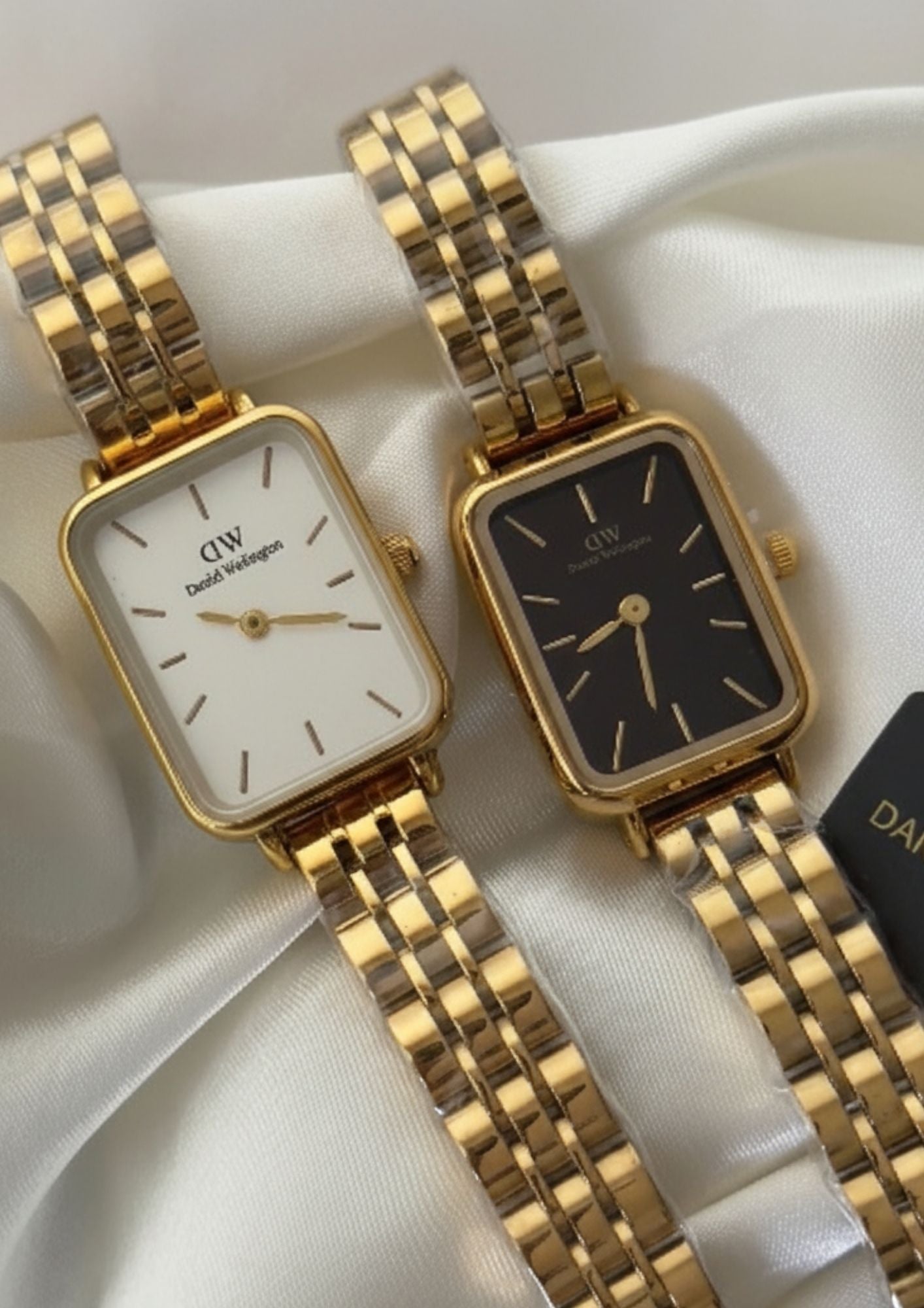 DW Quadro (Analog Watch)