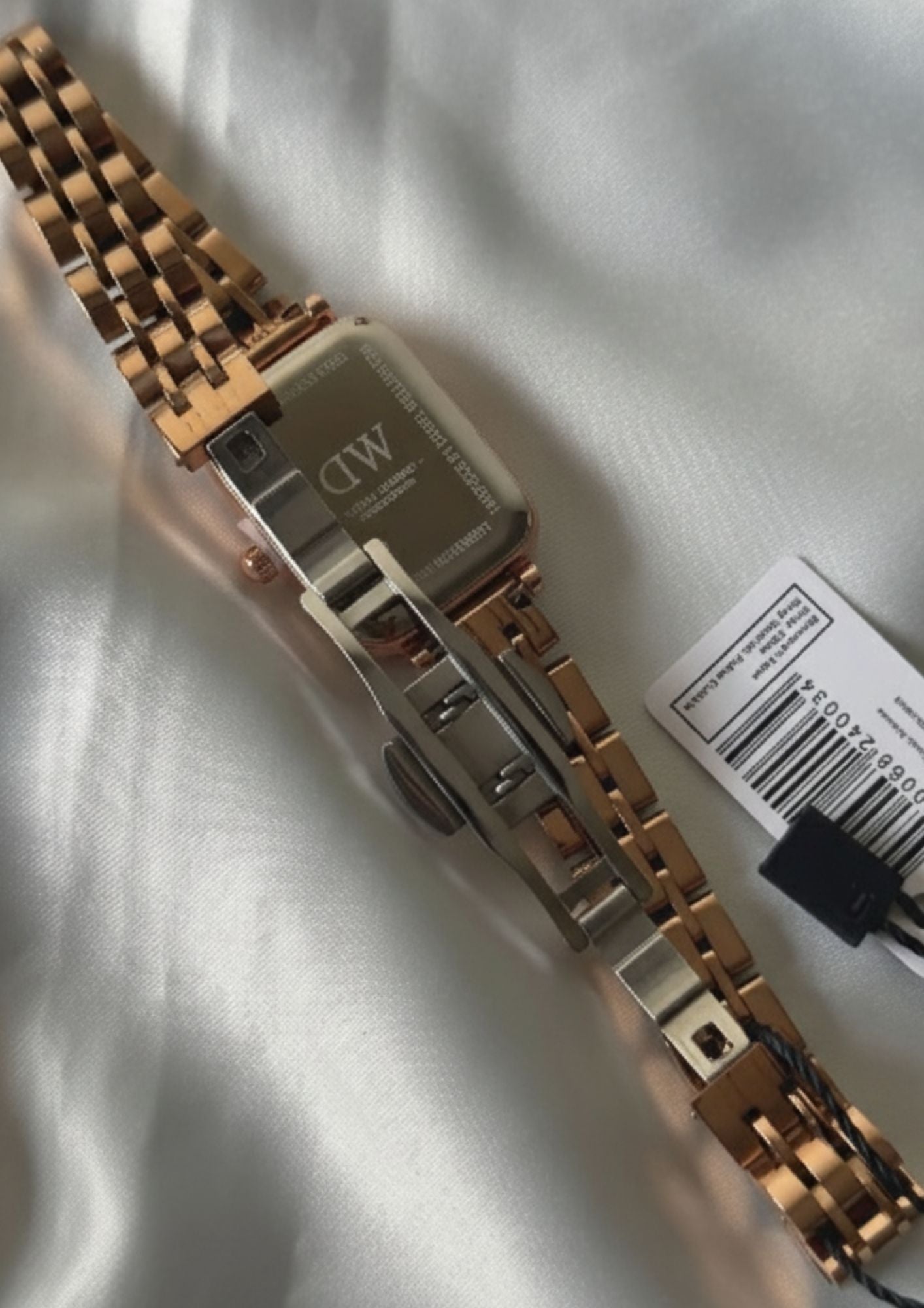 DW Quadro (Analog Watch)