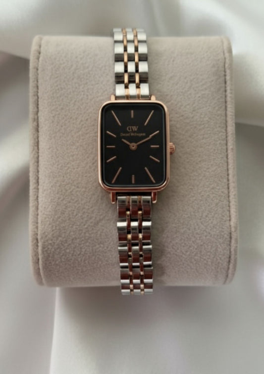 DW Quadro (Analog Watch)