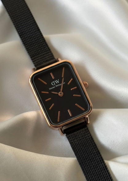 DW Quadro (Analog Watch)