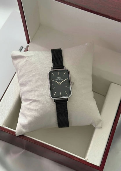 DW Quadro (Analog Watch)