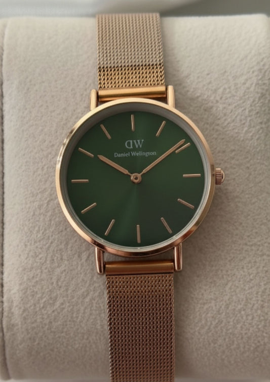 DW Petite (Analog Watch)