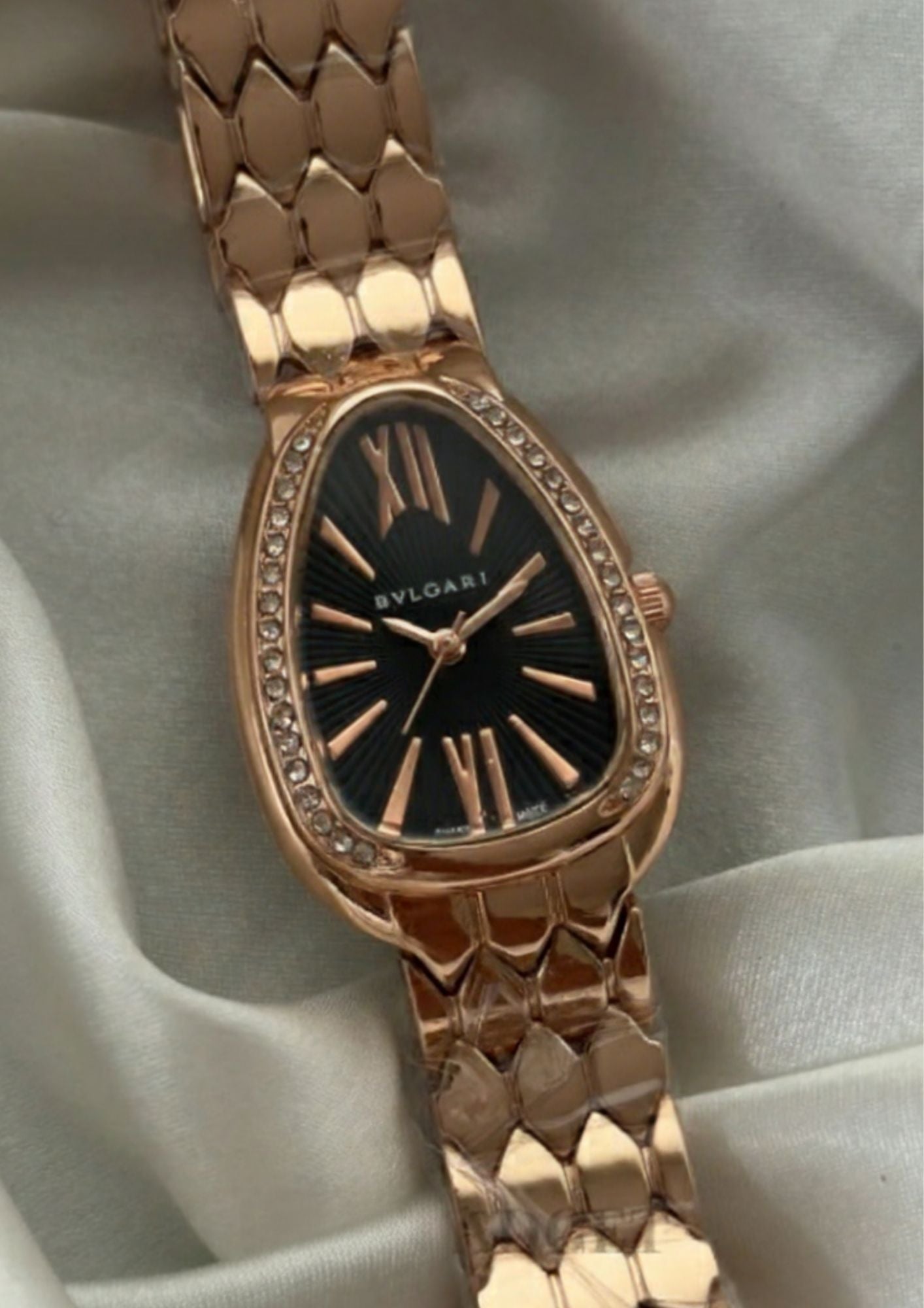 Serpenti (Analog Watch)