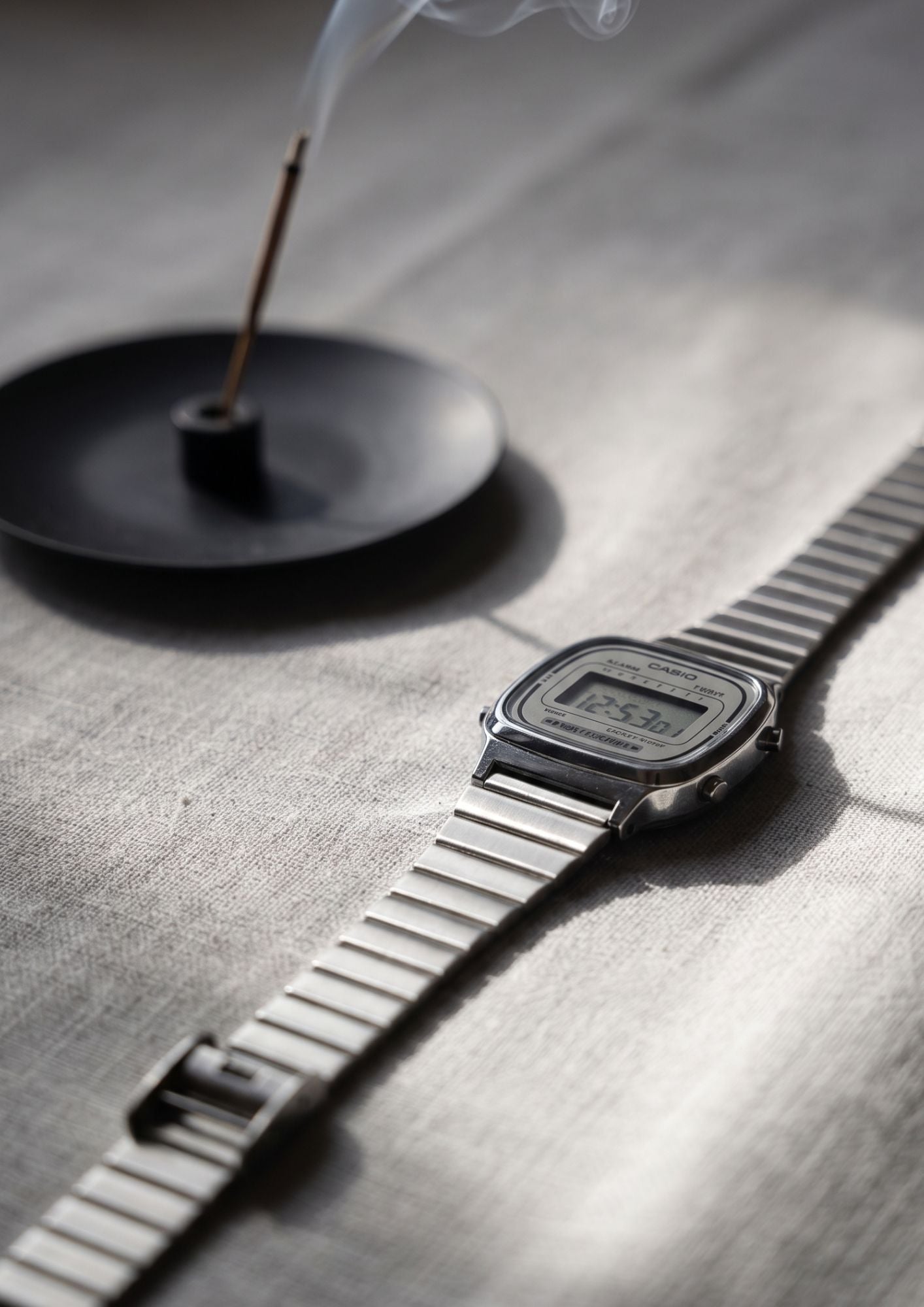 Vintage D124 (Digital Watch) -  Silver Grey