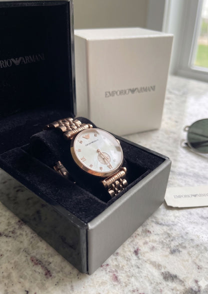 Armani AR1840 (Analog Watch)