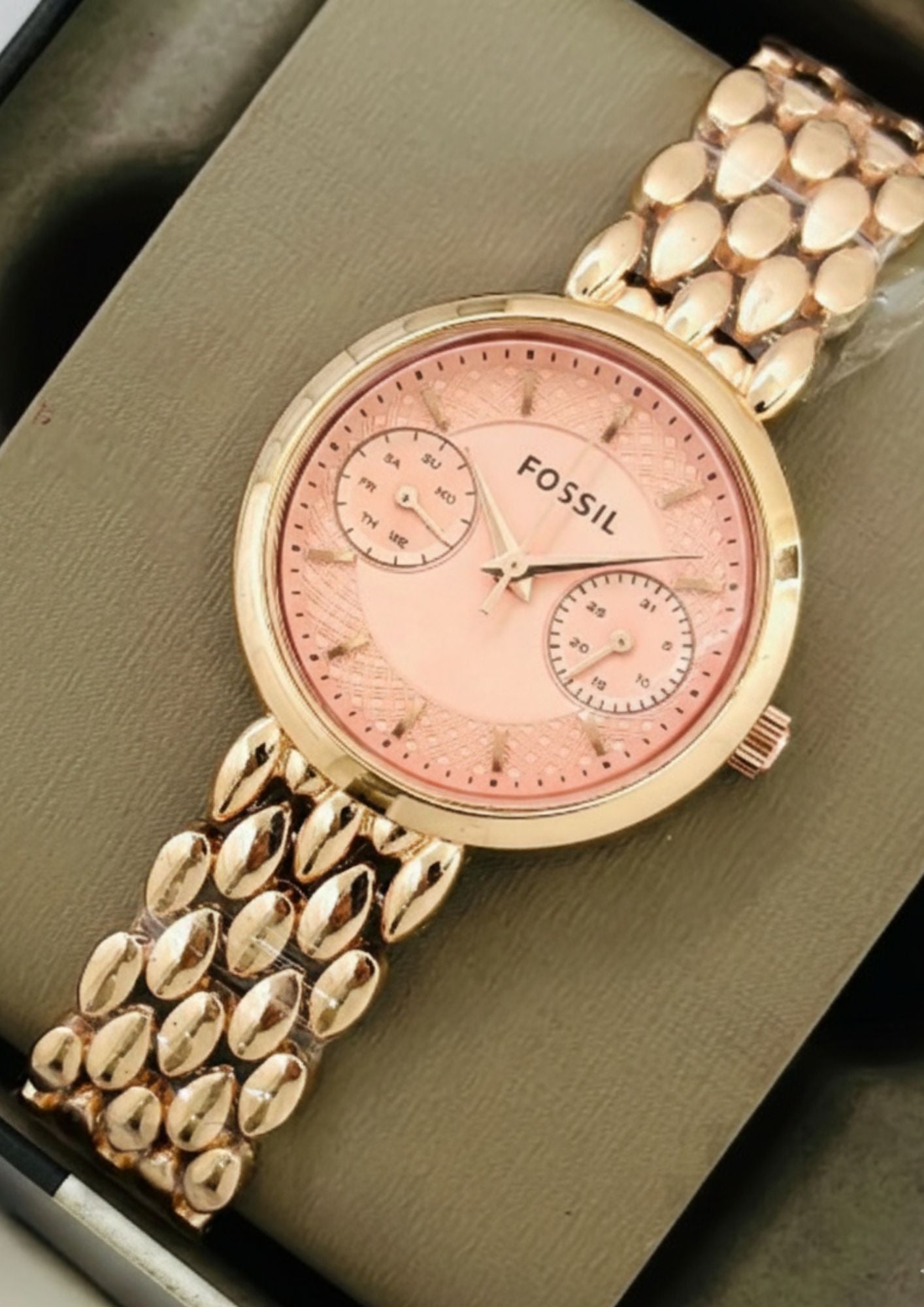Fossil-Carlie Mini (Chronograph Watch)